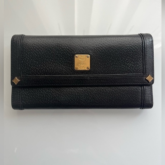 MCM Handbags - MCM BLACK LEATHER WALLET